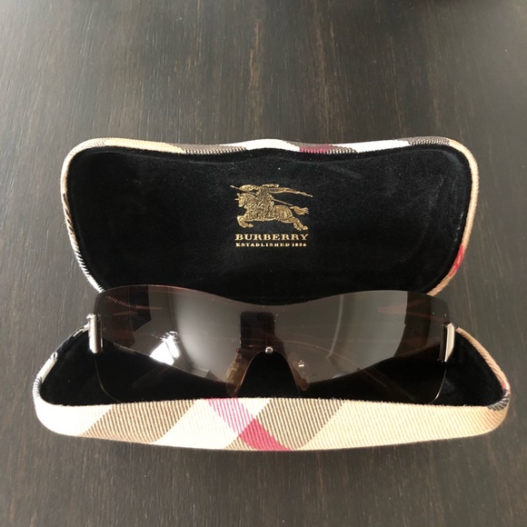 Burberry Accessories - Burberry 3043 Sunglasses